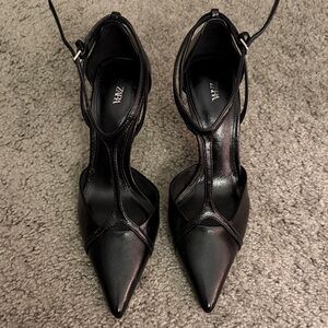 Zara Women's Black Strappy Heels